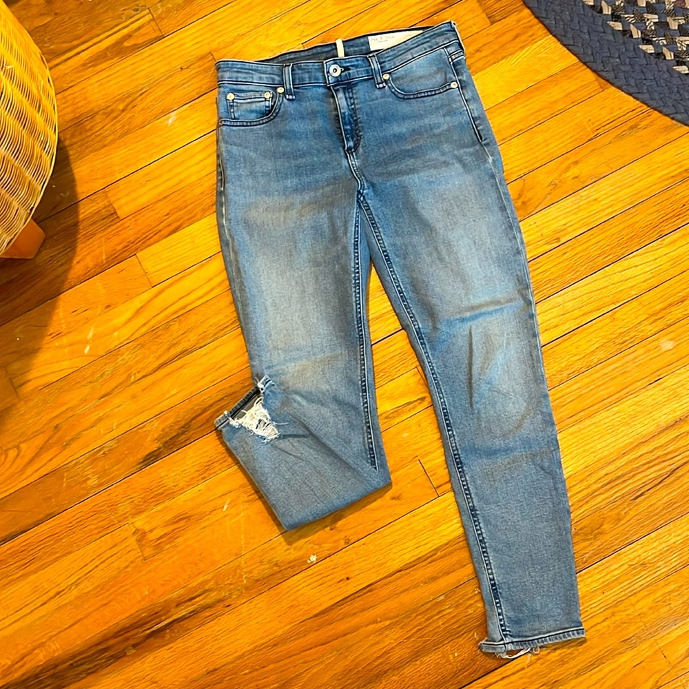 Rag & Bone skinny mid rise jeans “Cate” style. Distressed hem. Great condition.